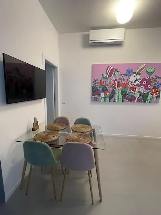 Gioia Pura Apart Milan Italy